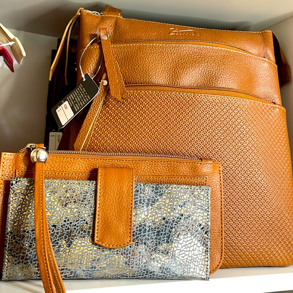bag and wallet - Picture 1 of 4